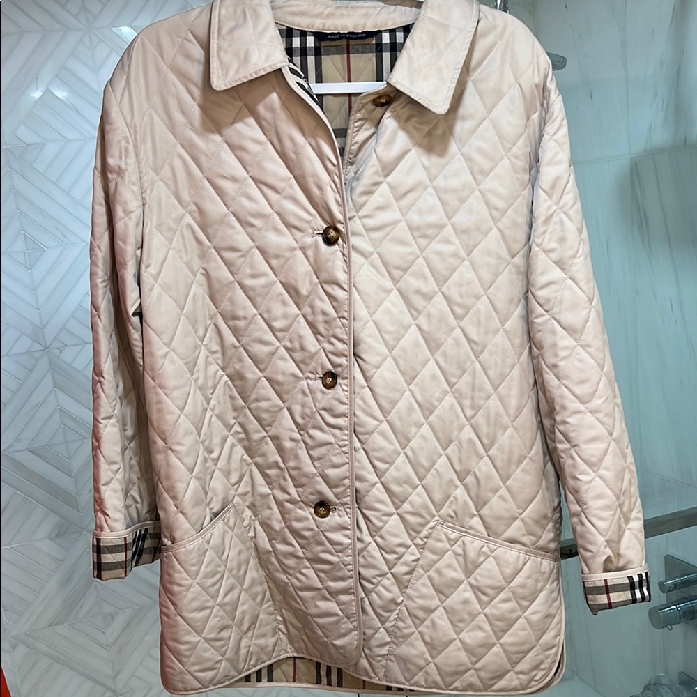 Burberry women’s quilted jacket